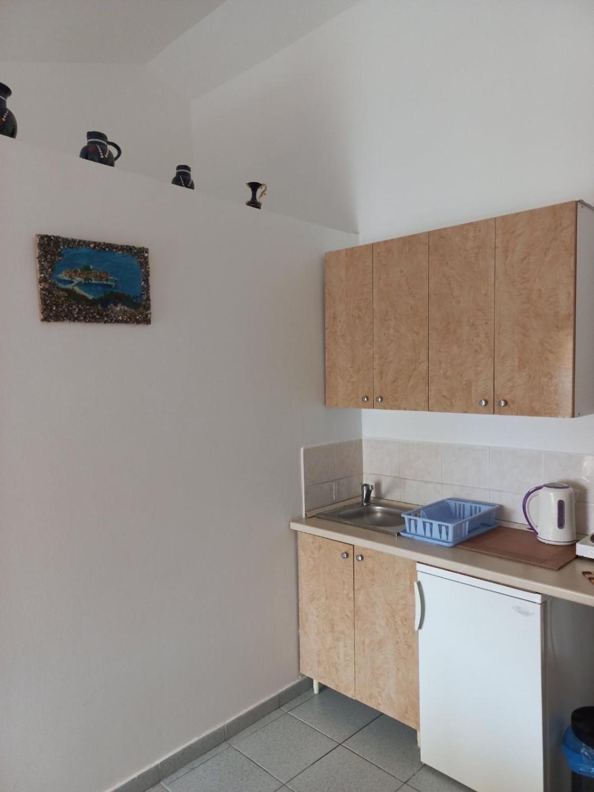 Apartments Kalluka スヴェティ・ステファン 部屋 写真